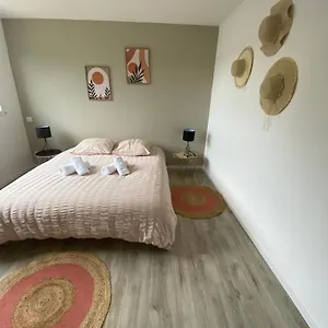  Hébergement de vacances Maison Neuve Cosy A 20 Min Des Plages #lorient #cosy France